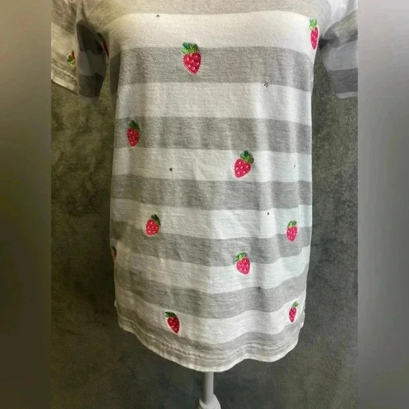 Quacker Factory striped strawberry and rhinestone T-shirt women’s size S - Picture 7 of 8